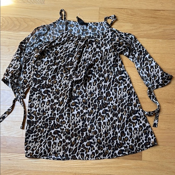 Trixxi Animal Print Could Shoulder Blouse - Picture 1 of 10